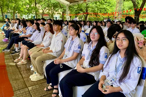 Gần 7.000 thí sinh cạnh tranh giải học sinh giỏi quốc gia 2025-2026