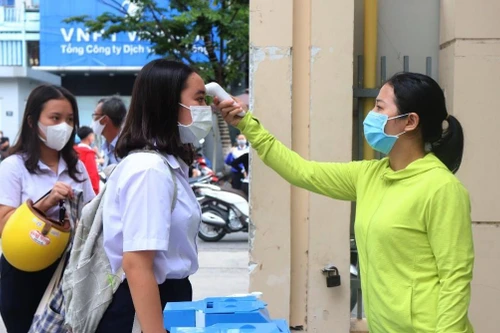 Đà Nẵng lại hoãn thời điểm học sinh trở lại trường vì tiêm chủng chưa đủ 14 ngày