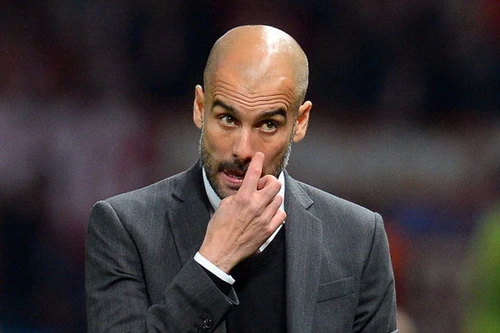 HLV Guardiola nổi cáu với nhà báo người Anh