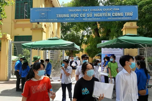Trường phổ thông tuyệt đối không làm thay thí sinh đăng ký xét tuyển đại học 