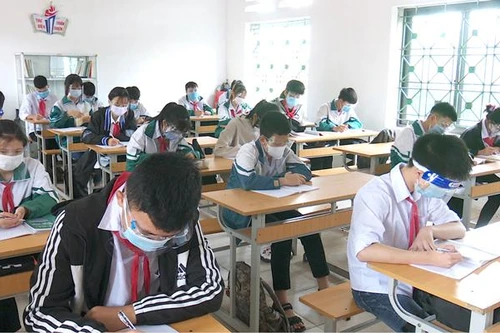 Toàn bộ học sinh mầm non, tiểu học, THCS... ở Việt Trì trở lại trường từ 15-11