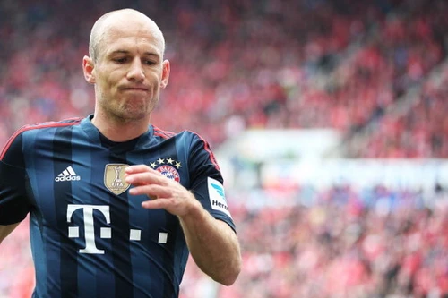 Robben: Man Utd thi đấu như chơi bóng ném