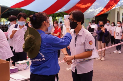 Đề thi Toán chuyên Khoa học tự nhiên luôn là thử thách lớn với thí sinh