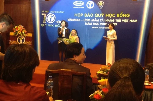 19 tỷ đồng ươm mầm tài năng trẻ Việt Nam