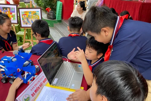 Dự kiến triển khai thí điểm giáo dục trí tuệ nhân tạo trong trường học