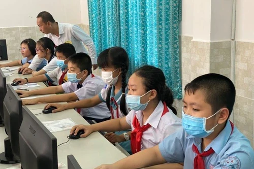 Hai tỉnh cho học sinh nghỉ hè sớm, 30 địa phương tạm dừng đến trường