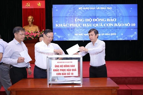 Ngành giáo dục ủng hộ khắc phục hậu quả bão số 10 hơn 3,6 tỷ đồng