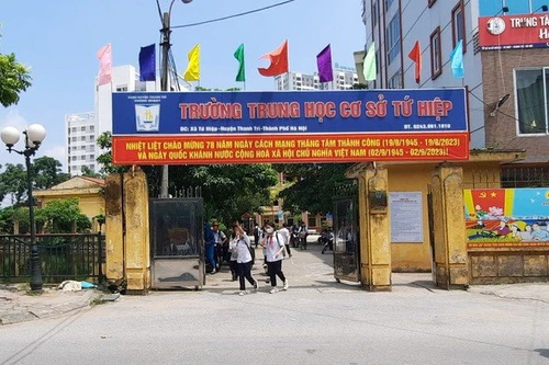 Một trường học phải trả lại phụ huynh hơn 162 triệu đồng vì thu sai 