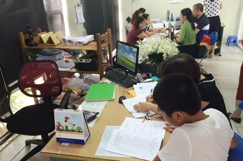 Hà Nội: Học sinh lớp 5 chưa hoàn thiện học bạ cuối cấp sẽ xét tuyển lớp 6 thế nào?