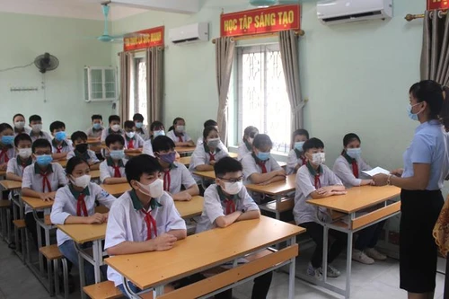 Hỏa tốc thông báo tạm dừng đến trường vì phát hiện F0 trong cộng đồng