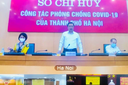 Phó Chủ tịch UBND TP Chử Xuân Dũng: Không được chủ quan, lơ là phòng, chống dịch sau khi tiêm vaccine 