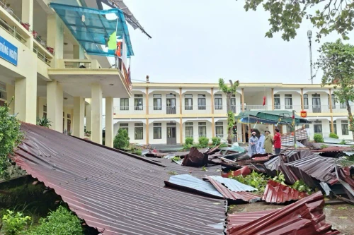 Hơn 1.000 trường học bị hư hỏng nặng, thiệt hại ước tính ban đầu hơn 700 tỉ đồng