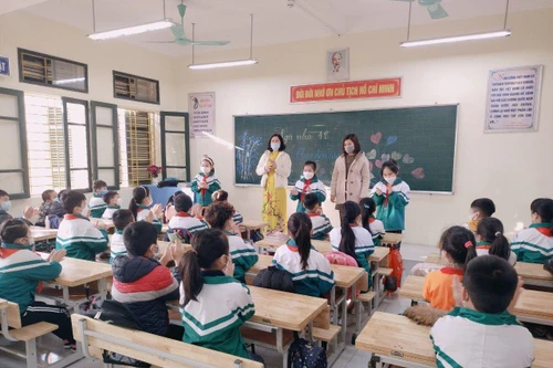 Ca F0 là học sinh tăng nhanh, một số địa phương quay lại học trực tuyến