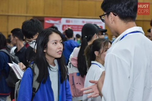 Cung cấp nhiều kênh hỗ trợ thông tin thi tốt nghiệp THPT và xét tuyển đại học