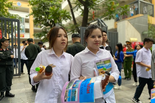 Ngành Quan hệ công chúng có điểm trúng tuyển cao nhất ĐH Khoa học xã hội và nhân văn