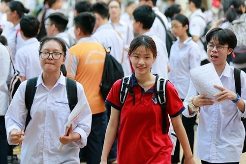 Tuyển sinh ĐH vượt chỉ tiêu nhiều lần vì lo thí sinh "ảo", Bộ GD-ĐT nói gì?