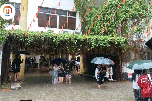 Hà Nội: Hơn 20 trường đại học cho sinh viên chuyển sang học trực tuyến hôm nay