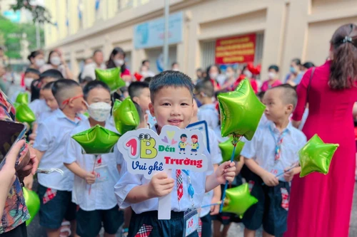 Hơn 23 triệu học sinh tưng bừng khai giảng năm học mới