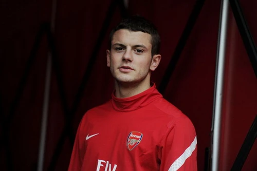 Cựu cầu thủ Arsenal khuyên Wilshere... nên ra đi