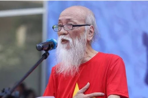 Lễ khai giảng thắm màu cờ đỏ sao vàng