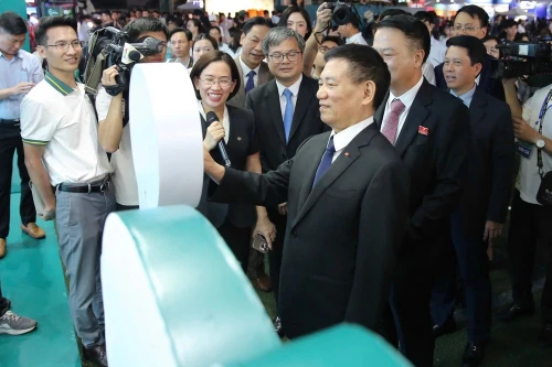 Phó Thủ tướng Hồ Đức Phớc: Thanh toán không tiền mặt là xu thế tất yếu