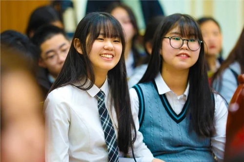 Học sinh Hàn Quốc trải nghiệm sinh hoạt, học tập tại Hà Nội