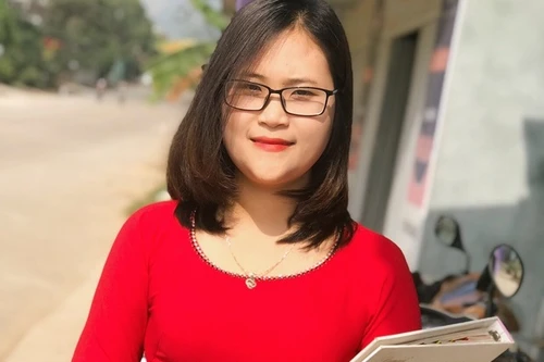 Thầy giáo Ấn Độ chia sẻ giải thưởng Giáo viên toàn cầu, cô Hà Ánh Phượng được nhận hơn 55.000 USD