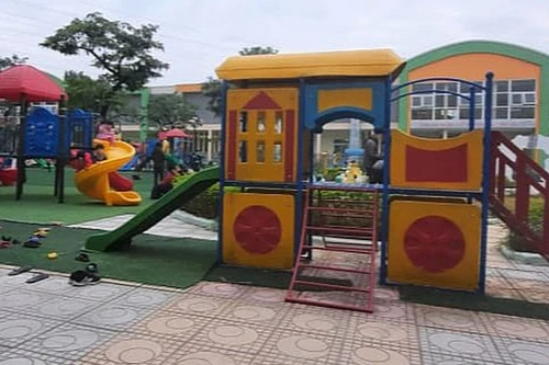 Rà soát nguy cơ mất an toàn sau vụ trẻ mầm non Đông La phải cấp cứu do kẹt cầu trượt