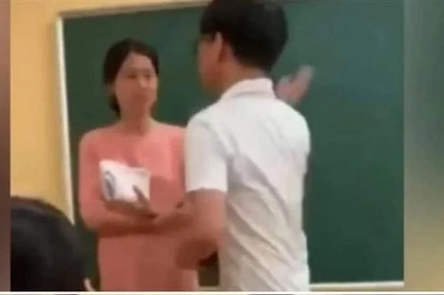 Hà Nội: Học sinh tát cô giáo có dấu hiệu trầm cảm, tâm lý không ổn định 