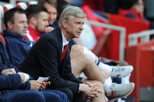 HLV Wenger hài lòng khi Arsenal trở lại sau “cơn ác mộng”