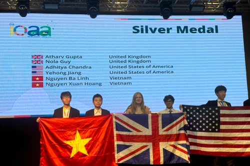 Lần đầu tiên 100% học sinh Hà Nội giành huy chương Olympic Thiên văn quốc tế