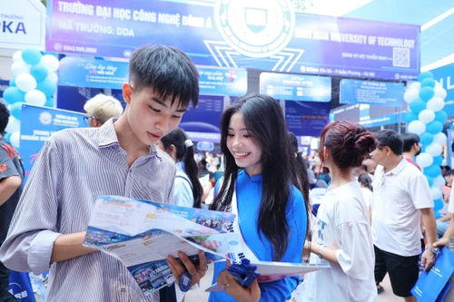 Thí sinh bắt đầu biết điểm chuẩn đại học từ chiều nay, 20-8