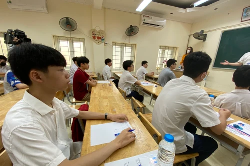 Nhà trường phải tạo điều kiện để thí sinh lớp 10 được rút hồ sơ nếu thay đổi nguyện vọng