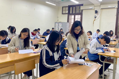 Nhắc nhở 7 địa phương chưa thực hiện nghiêm túc quy định báo cáo quản lý dạy thêm