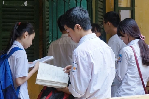 Hà Nội loại học sinh trúng tuyển lớp 10 ngoài chỉ tiêu được giao