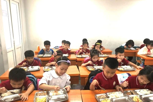 Những trường đầu tiên tổ chức bán trú cho học sinh tiểu học đáp ứng mong mỏi của phụ huynh