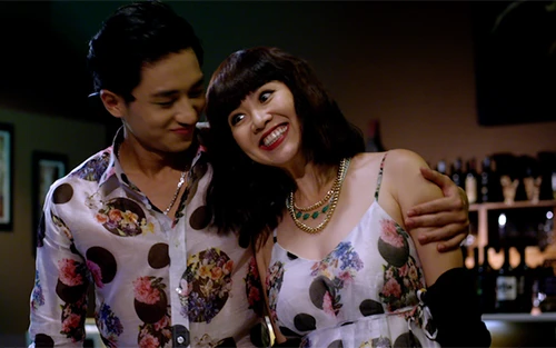 "Nữ hoàng" và "hoa hậu" làng hài Thu Trang - Lê Khánh tinh nghịch trong poster "Thần tiên cũng nổi điên"