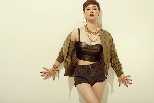 Vẻ gợi cảm, cuốn hút khó cưỡng của Trà My Idol sau khi làm mẹ