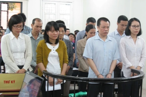 Hoãn phiên toà xét xử vợ chồng Chủ tịch Tập đoàn Vina Megasta