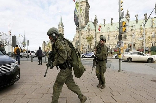 Tiết lộ danh tính kẻ nổ súng tấn công Quốc hội Canada