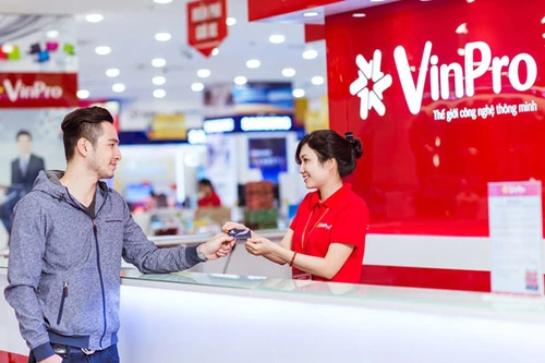 Sở hữu siêu thẻ Vingroup-trúng siêu xe Camry