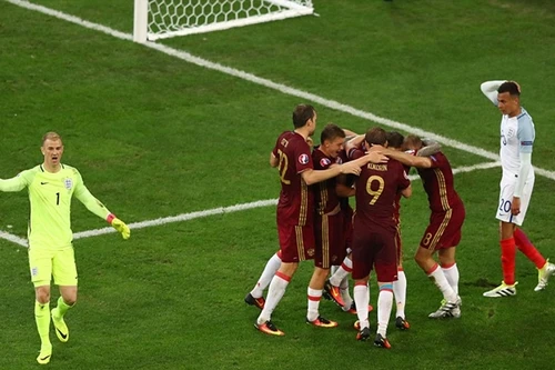 Video trận Anh 1-1 Nga