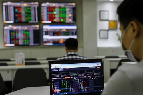 Lợi nhuận các công ty niêm yết có thể giảm 18,8% trong năm 2020