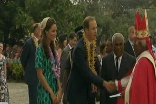 Hoàng gia Anh: kiện 1 tạp chí Pháp đăng ảnh ngực trần của công nương Katherine