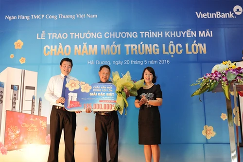 VietinBank trao giải Đặc biệt "Chào năm mới - Trúng lộc lớn"