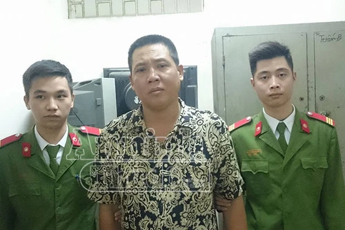 Hà Nội: Ngáo đá, mở bình ga, châm lửa đốt phòng chị dâu