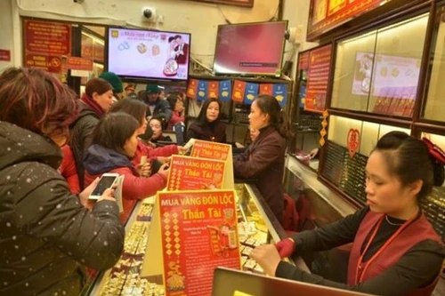 Giá vàng tăng mạnh phiên khai xuân
