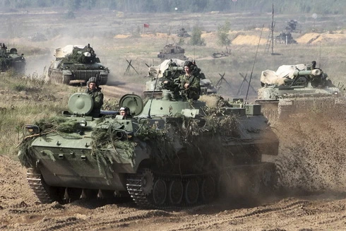 [ẢNH] Quân đội Nga choáng váng trước đòn hiểm từ phía Belarus