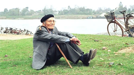 Hoàng Cầm và bài thơ tình đầu tiên