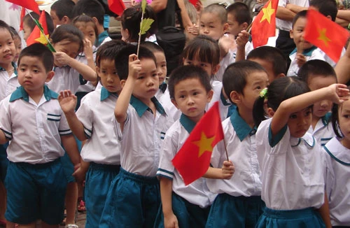 Học phí “khủng” - phụ huynh đòi công khai 